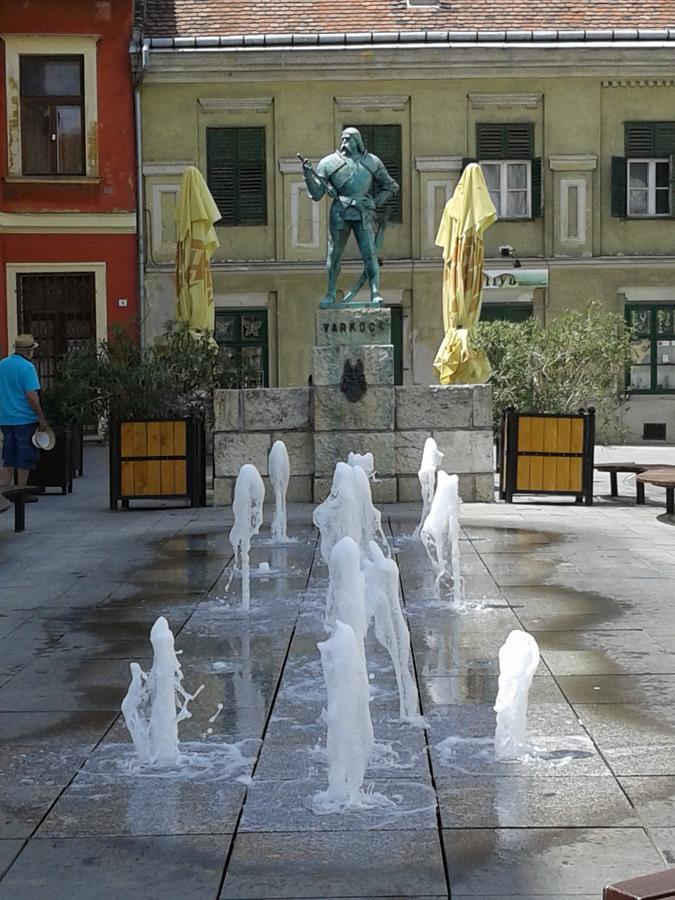 Sunset Apartman Szekesfehervar Exterior foto